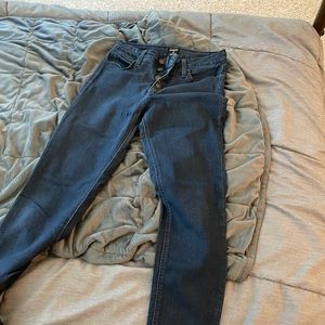 Cute high wasted jeans